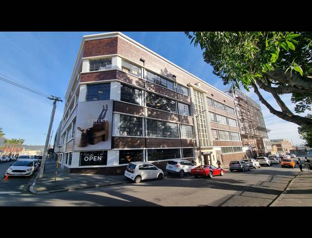 506M² BUSINESS TO LET IN WOODSTOCK